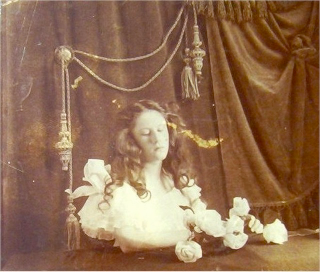 Illustration for article titled The Strangest Tradition of the Victorian Era: Post-Mortem Photography